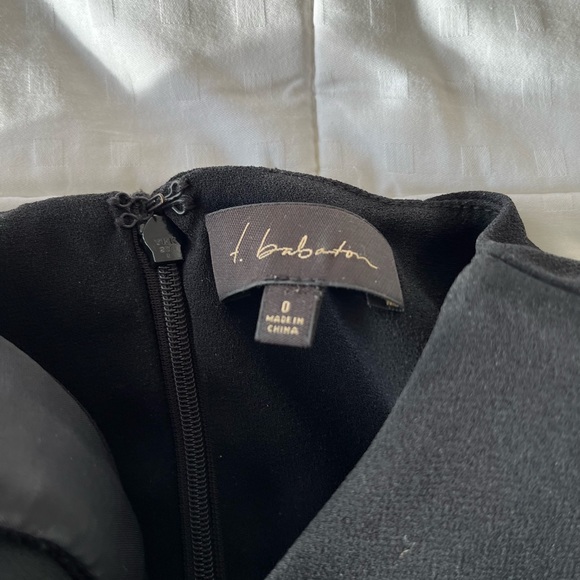 T. Babaton Black V-Neck 3/4 Sleeve Mini Dress Size 0 - Picture 2 of 16